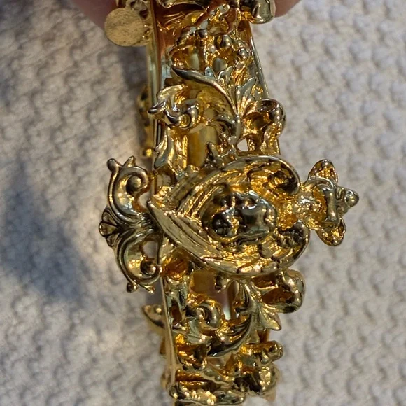 Elegant Kirk’s Folly Gold-Tone Women's Bracelet - Picture 2 of 5